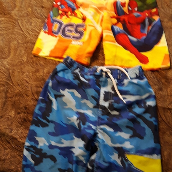 Swim trunks size 6 - Picture 2 of 6